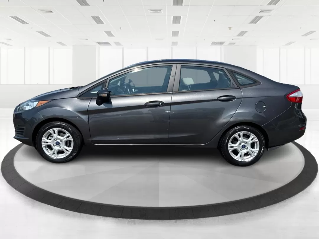 2015 Ford Fiesta SE (3FADP4BJ4FM) with an EcoBoost 1L I-3 gasoline direct injection engine, located at 8750 N County Rd 25A, Piqua, OH, 45356, (937) 908-9800, 40.164391, -84.232513 - Photo#5