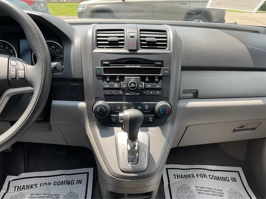 2010 Honda CR-V EX (5J6RE3H58AL) with an 2.4L I-4 DOHC engine, located at 880 E. National Road, Vandalia, OH, 45377, (937) 908-9800, 39.891918, -84.183594 - **Discover Your Next Adventure with the 2010 Honda CR-V EX from Advantage Car and Credit!**<br /> <br /> Are you ready to elevate your daily commute or embark on memorable weekend getaways? The 2010 Honda CR-V EX is the perfect companion for both the busy professional and the adventurous family. Wit - Photo#13