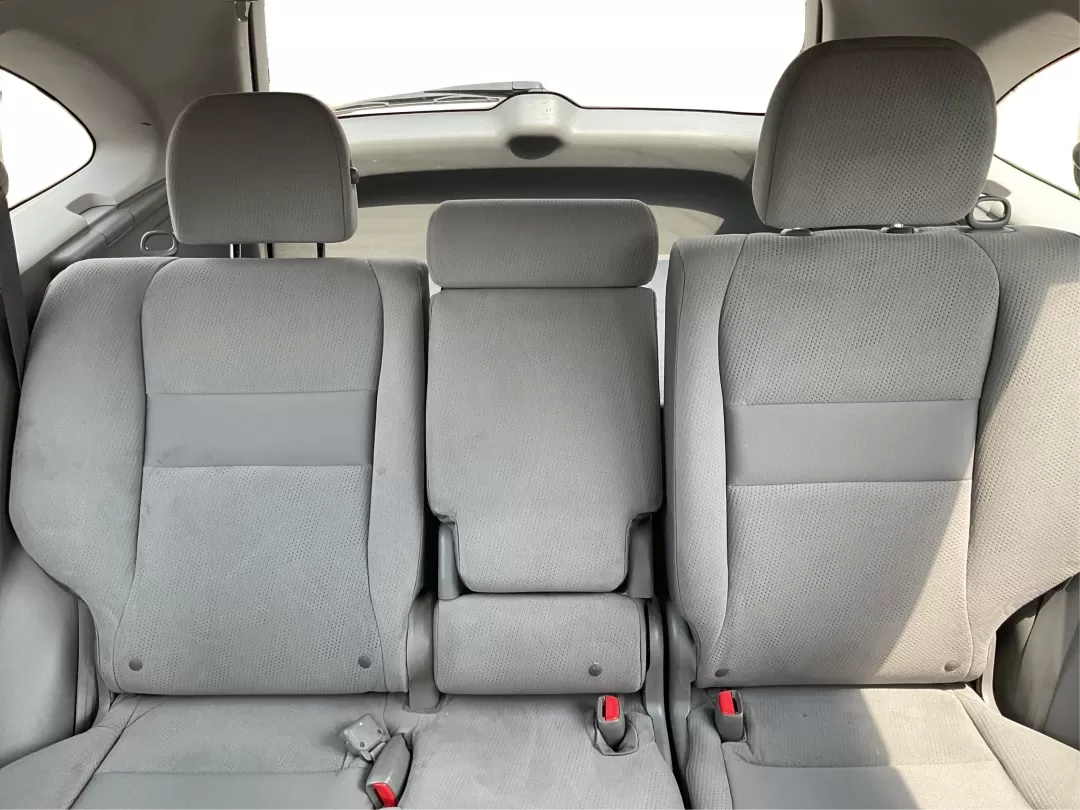 2010 Honda CR-V EX (5J6RE3H58AL) with an 2.4L I-4 DOHC engine, located at 880 E. National Road, Vandalia, OH, 45377, (937) 908-9800, 39.891918, -84.183594 - **Discover Your Next Adventure with the 2010 Honda CR-V EX from Advantage Car and Credit!**<br /> <br /> Are you ready to elevate your daily commute or embark on memorable weekend getaways? The 2010 Honda CR-V EX is the perfect companion for both the busy professional and the adventurous family. Wit - Photo#14