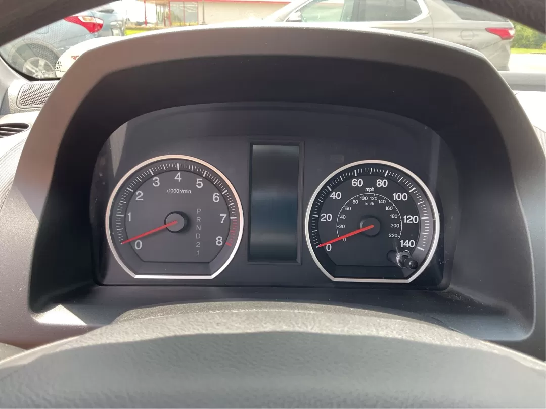 2010 Honda CR-V EX (5J6RE3H58AL) with an 2.4L I-4 DOHC engine, located at 880 E. National Road, Vandalia, OH, 45377, (937) 908-9800, 39.891918, -84.183594 - **Discover Your Next Adventure with the 2010 Honda CR-V EX from Advantage Car and Credit!**<br /> <br /> Are you ready to elevate your daily commute or embark on memorable weekend getaways? The 2010 Honda CR-V EX is the perfect companion for both the busy professional and the adventurous family. Wit - Photo#15