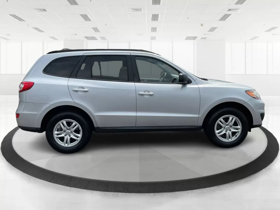 2010 Hyundai Santa Fe GLS (5NMSG3AB3AH) with an 2.4L I-4 DOHC engine, located at 1099 N County Rd 25A , Troy, OH, 45373, (937) 908-9800, 40.057079, -84.212883 - Photo#1