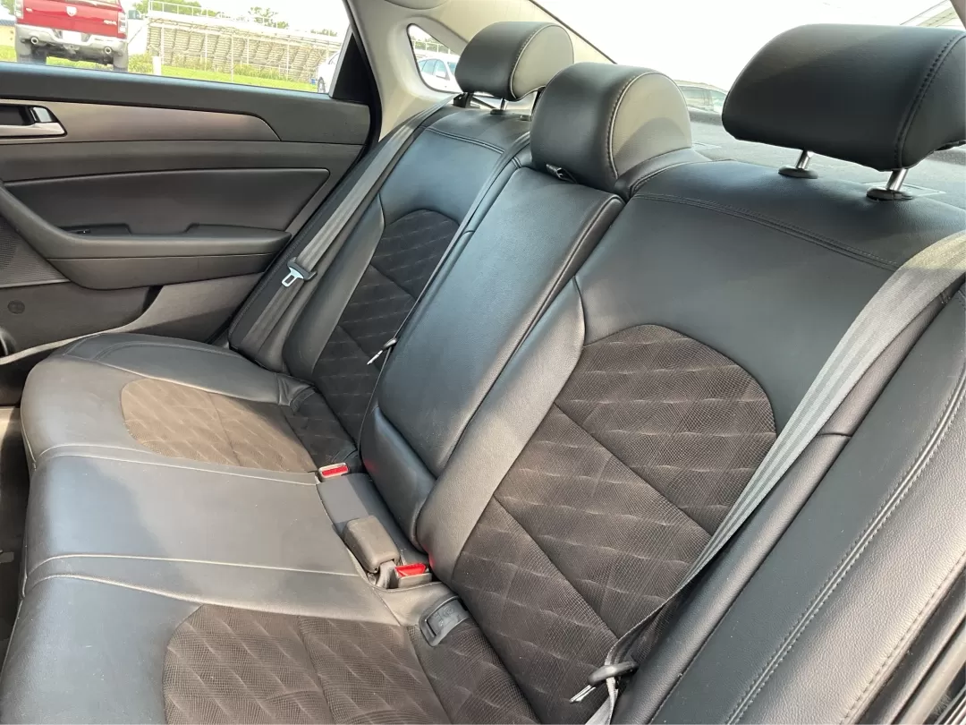 2017 Hyundai Sonata Sport (5NPE34AF9HH) with an 2.4L I-4 gasoline direct injection engine, located at 1230 East Main St, Xenia, OH, 45385, (937) 908-9800, 39.688026, -83.910172 - **Drive Your Dreams with the 2017 Hyundai Sonata Sport at Advantage Car and Credit!**<br /> <br /> Are you searching for the perfect vehicle that seamlessly blends style, comfort, and reliability? Look no further! The 2017 Hyundai Sonata Sport is not just a sedan; it's a lifestyle upgrade. Whether y - Photo#10