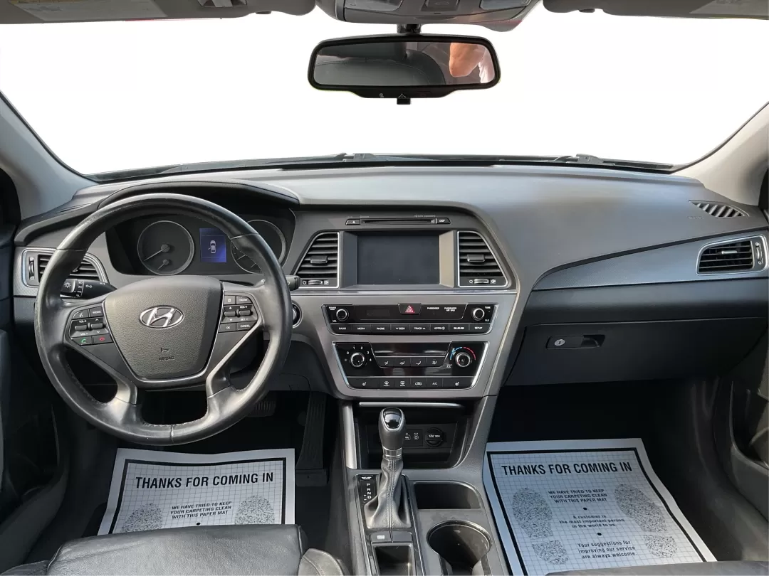 2017 Hyundai Sonata Sport (5NPE34AF9HH) with an 2.4L I-4 gasoline direct injection engine, located at 1230 East Main St, Xenia, OH, 45385, (937) 908-9800, 39.688026, -83.910172 - **Drive Your Dreams with the 2017 Hyundai Sonata Sport at Advantage Car and Credit!**<br /> <br /> Are you searching for the perfect vehicle that seamlessly blends style, comfort, and reliability? Look no further! The 2017 Hyundai Sonata Sport is not just a sedan; it's a lifestyle upgrade. Whether y - Photo#20