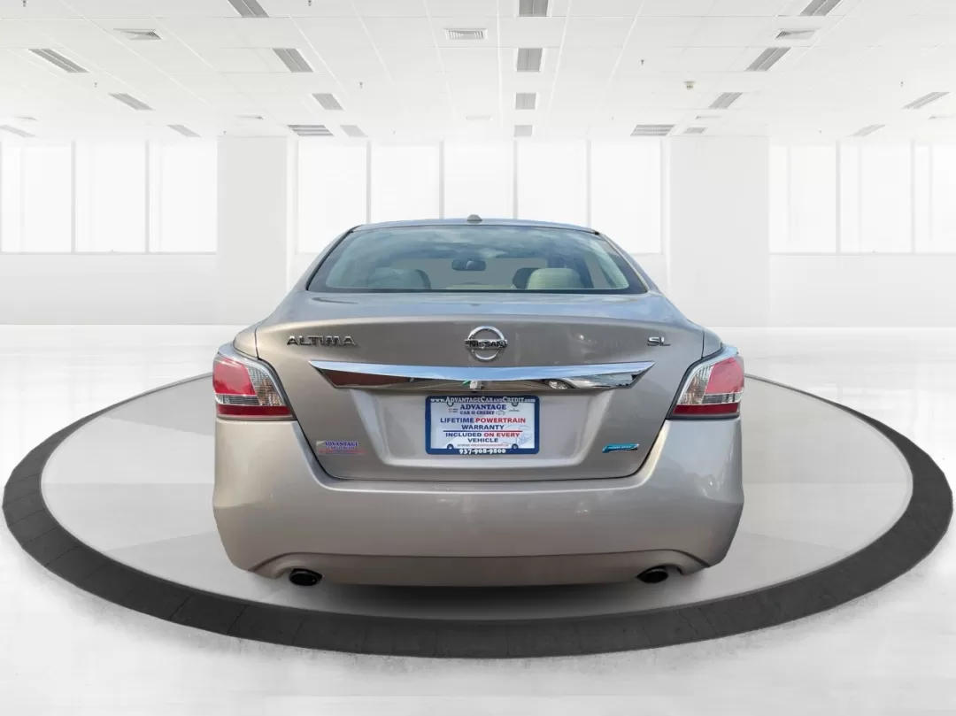 2014 Nissan Altima 2.5 SL (1N4AL3AP7EC) with an 2.5L I-4 DOHC engine, located at 4508 South Dixie Dr, Moraine, OH, 45439, (937) 908-9800, 39.689976, -84.218452 - Experience the perfect blend of comfort and reliability with the 2014 Nissan Altima 2.5 SL, available at Advantage Car and Credit in Fairborn, OH. This sedan is not just a means of transportation; it's a lifestyle choice for those who value efficiency and style, making it ideal for long commutes or - Photo#3