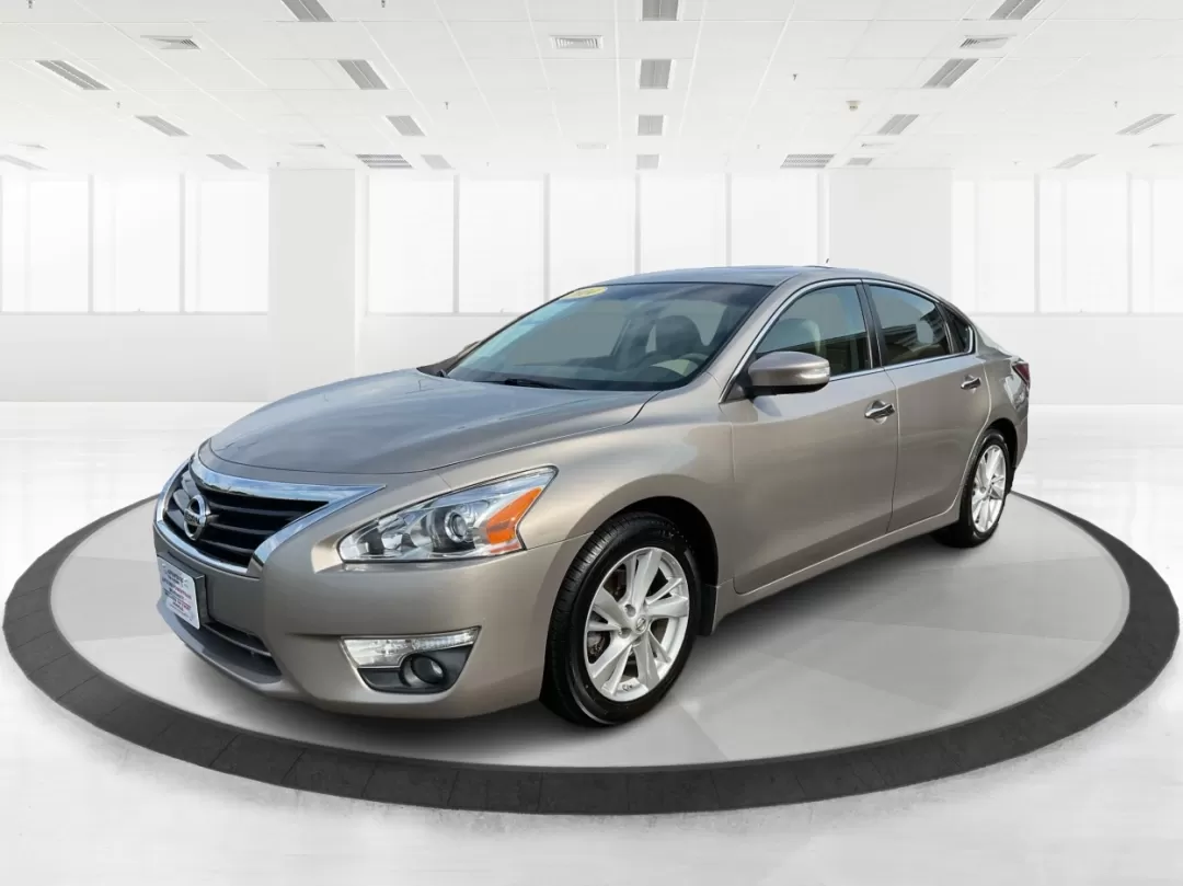 2014 Nissan Altima 2.5 SL (1N4AL3AP7EC) with an 2.5L I-4 DOHC engine, located at 4508 South Dixie Dr, Moraine, OH, 45439, (937) 908-9800, 39.689976, -84.218452 - Experience the perfect blend of comfort and reliability with the 2014 Nissan Altima 2.5 SL, available at Advantage Car and Credit in Fairborn, OH. This sedan is not just a means of transportation; it's a lifestyle choice for those who value efficiency and style, making it ideal for long commutes or - Photo#8