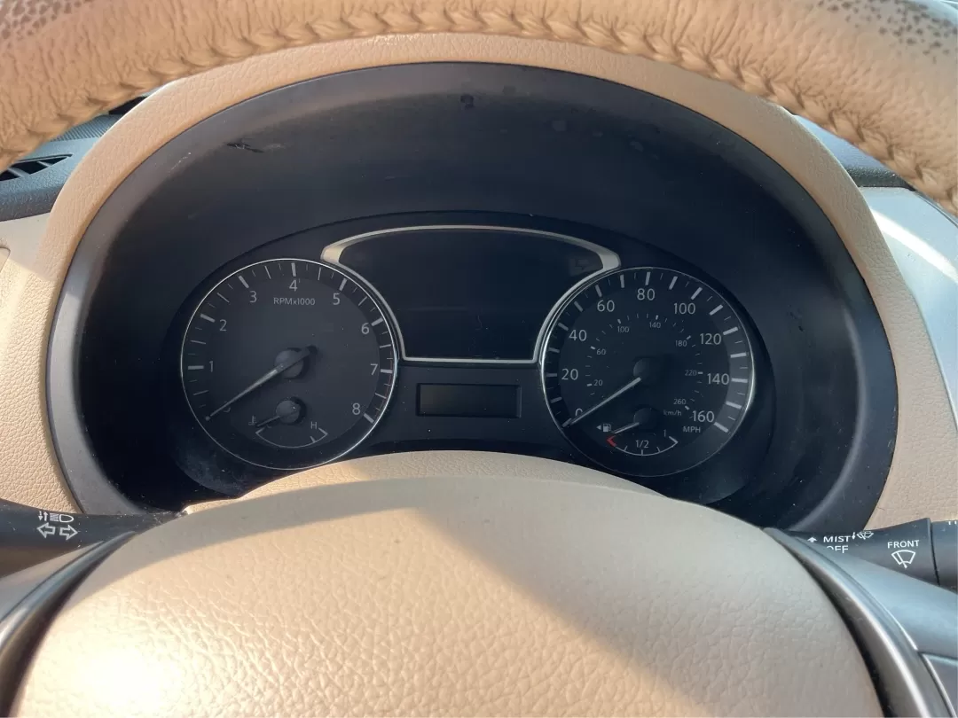 2014 Nissan Altima 2.5 SL (1N4AL3AP7EC) with an 2.5L I-4 DOHC engine, located at 4508 South Dixie Dr, Moraine, OH, 45439, (937) 908-9800, 39.689976, -84.218452 - Experience the perfect blend of comfort and reliability with the 2014 Nissan Altima 2.5 SL, available at Advantage Car and Credit in Fairborn, OH. This sedan is not just a means of transportation; it's a lifestyle choice for those who value efficiency and style, making it ideal for long commutes or - Photo#15