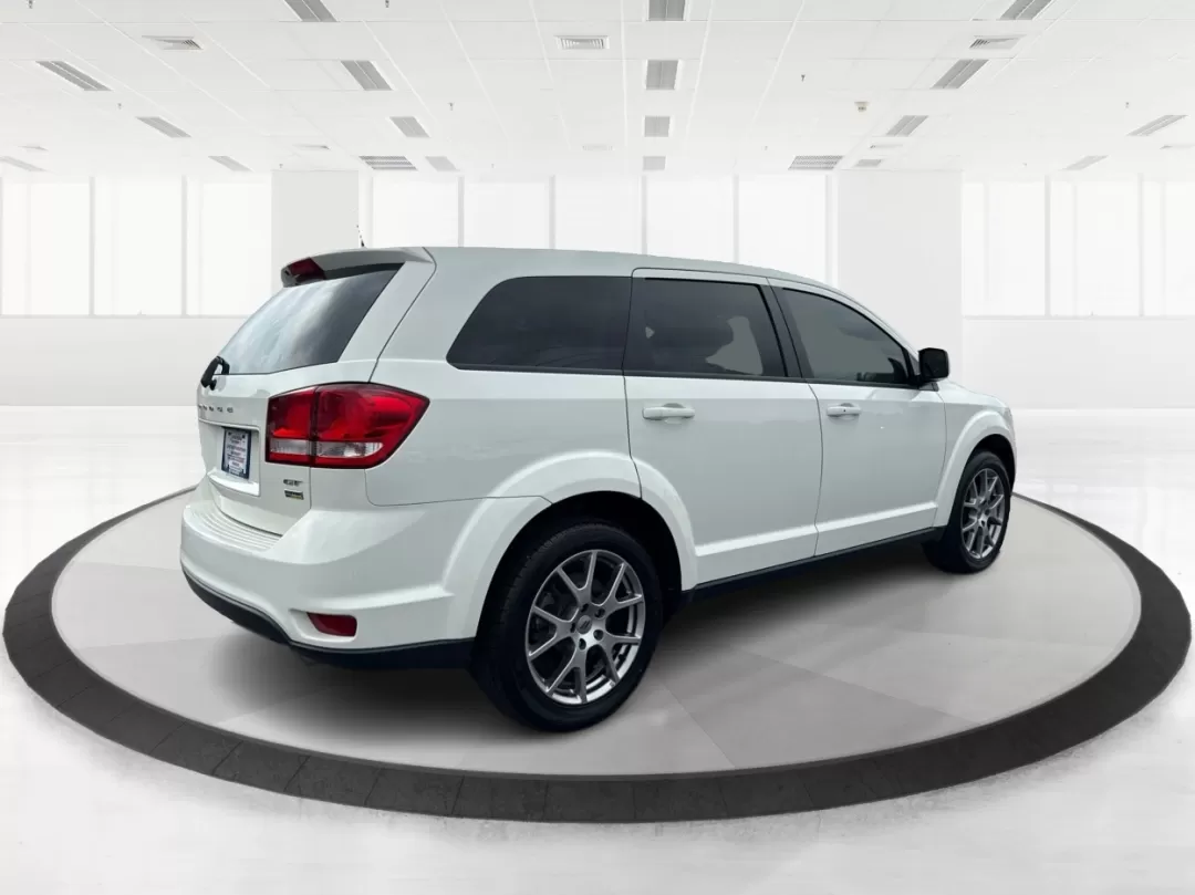 2018 Dodge Journey GT (3C4PDCEG4JT) with an Pentastar 3.6L V-6 DOHC engine, located at 1099 N County Rd 25A , Troy, OH, 45373, (937) 908-9800, 40.057079, -84.212883 - **Adventure Awaits with the 2018 Dodge Journey GT SUV! Perfect for Active Lifestyles**<br /> <br /> Are you ready to elevate your family adventures or weekend getaways? The 2018 Dodge Journey GT is the ideal SUV for those who crave versatility, comfort, and reliability, all while being budget-friend - Photo#2