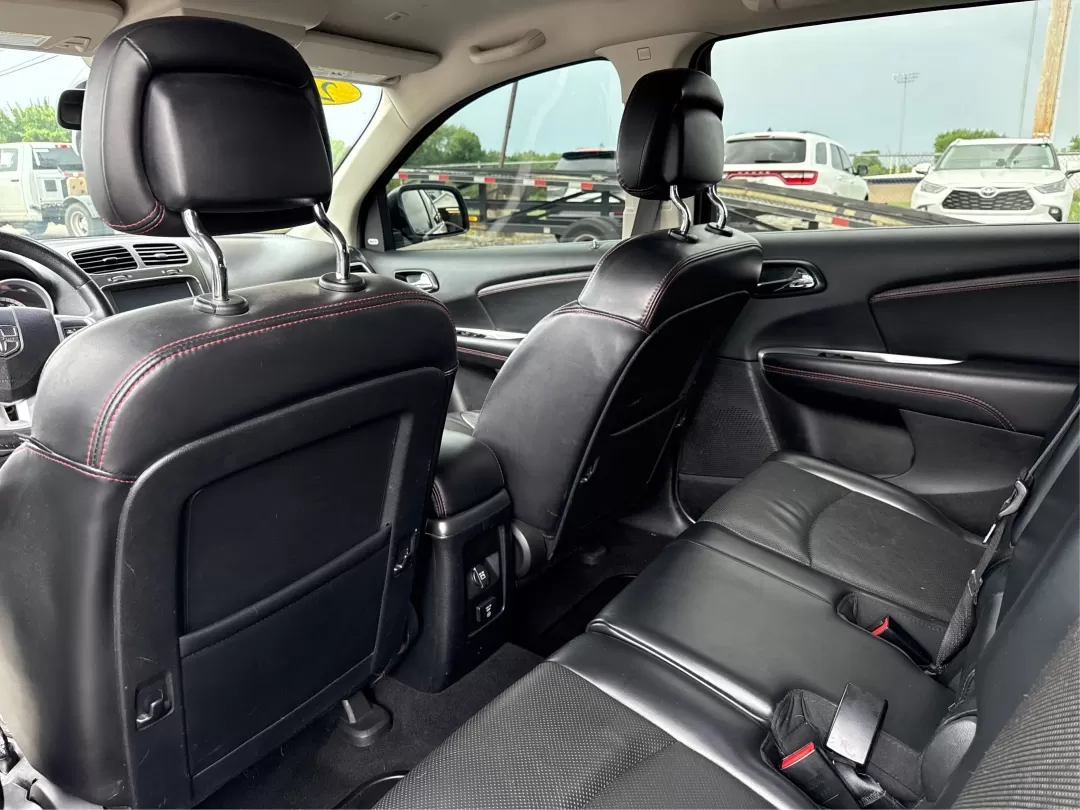 2018 Dodge Journey GT (3C4PDCEG4JT) with an Pentastar 3.6L V-6 DOHC engine, located at 1099 N County Rd 25A , Troy, OH, 45373, (937) 908-9800, 40.057079, -84.212883 - **Adventure Awaits with the 2018 Dodge Journey GT SUV! Perfect for Active Lifestyles**<br /> <br /> Are you ready to elevate your family adventures or weekend getaways? The 2018 Dodge Journey GT is the ideal SUV for those who crave versatility, comfort, and reliability, all while being budget-friend - Photo#10
