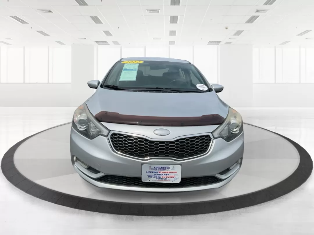 2014 Kia Forte EX (KNAFX5A88E5) with an 2L I-4 gasoline direct injection engine, located at 401 Woodman Dr, Riverside, OH, 45431, (937) 908-9800, 39.760899, -84.123421 - **Discover Your Next Adventure with the 2014 Kia Forte EX at Advantage Car and Credit!**<br /> <br /> Are you ready to elevate your daily commute or embark on weekend adventures? The 2014 Kia Forte EX is the perfect companion, whether you're navigating the bustling streets of Fairborn, OH, or hittin - Photo#7