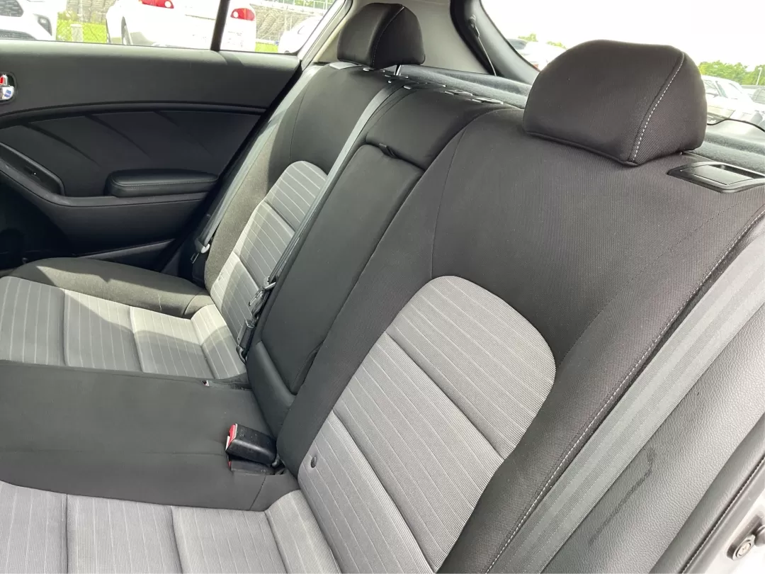 2014 Kia Forte EX (KNAFX5A88E5) with an 2L I-4 gasoline direct injection engine, located at 401 Woodman Dr, Riverside, OH, 45431, (937) 908-9800, 39.760899, -84.123421 - **Discover Your Next Adventure with the 2014 Kia Forte EX at Advantage Car and Credit!**<br /> <br /> Are you ready to elevate your daily commute or embark on weekend adventures? The 2014 Kia Forte EX is the perfect companion, whether you're navigating the bustling streets of Fairborn, OH, or hittin - Photo#10
