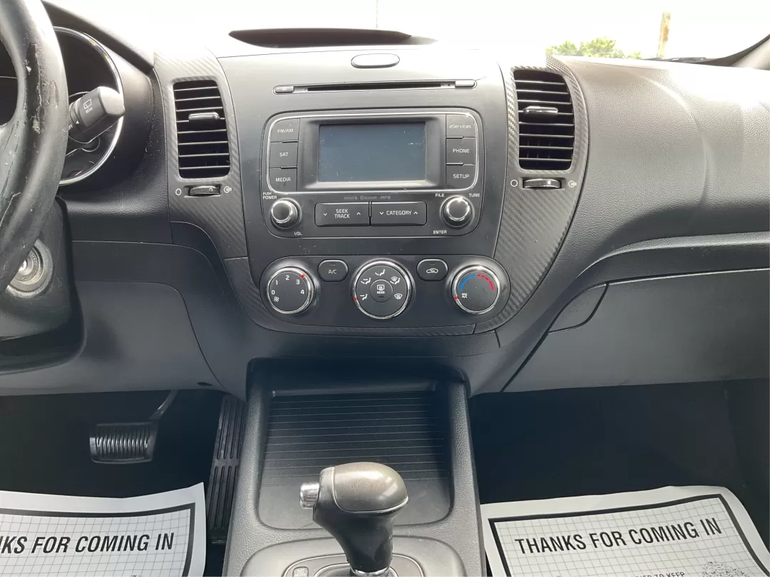 2014 Kia Forte EX (KNAFX5A88E5) with an 2L I-4 gasoline direct injection engine, located at 401 Woodman Dr, Riverside, OH, 45431, (937) 908-9800, 39.760899, -84.123421 - **Discover Your Next Adventure with the 2014 Kia Forte EX at Advantage Car and Credit!**<br /> <br /> Are you ready to elevate your daily commute or embark on weekend adventures? The 2014 Kia Forte EX is the perfect companion, whether you're navigating the bustling streets of Fairborn, OH, or hittin - Photo#13