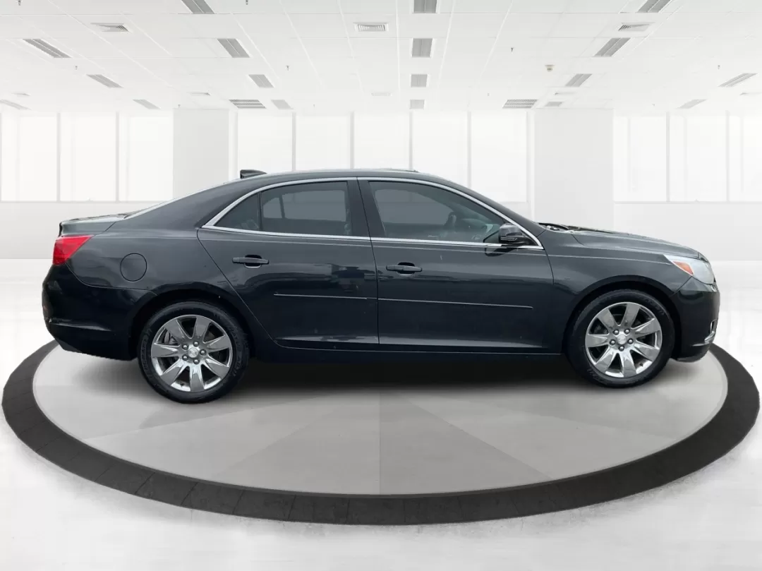 2015 Chevrolet Malibu 2LT (1G11D5SL9FF) with an ECOTEC 2.5L I-4 gasoline direct injection engine, located at 1099 N County Rd 25A , Troy, OH, 45373, (937) 908-9800, 40.057079, -84.212883 - Discover the perfect blend of style, performance, and affordability with the 2015 Chevrolet Malibu 2LT, available now at Advantage Car and Credit in Fairborn, OH. Whether you're commuting to work, ferrying the kids to school, or planning weekend getaways, this reliable sedan is designed to enhance y - Photo#1