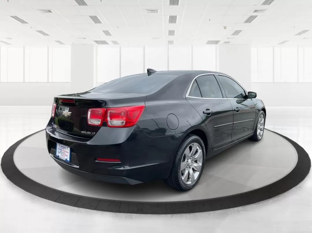 2015 Chevrolet Malibu 2LT (1G11D5SL9FF) with an ECOTEC 2.5L I-4 gasoline direct injection engine, located at 1099 N County Rd 25A , Troy, OH, 45373, (937) 908-9800, 40.057079, -84.212883 - Discover the perfect blend of style, performance, and affordability with the 2015 Chevrolet Malibu 2LT, available now at Advantage Car and Credit in Fairborn, OH. Whether you're commuting to work, ferrying the kids to school, or planning weekend getaways, this reliable sedan is designed to enhance y - Photo#2