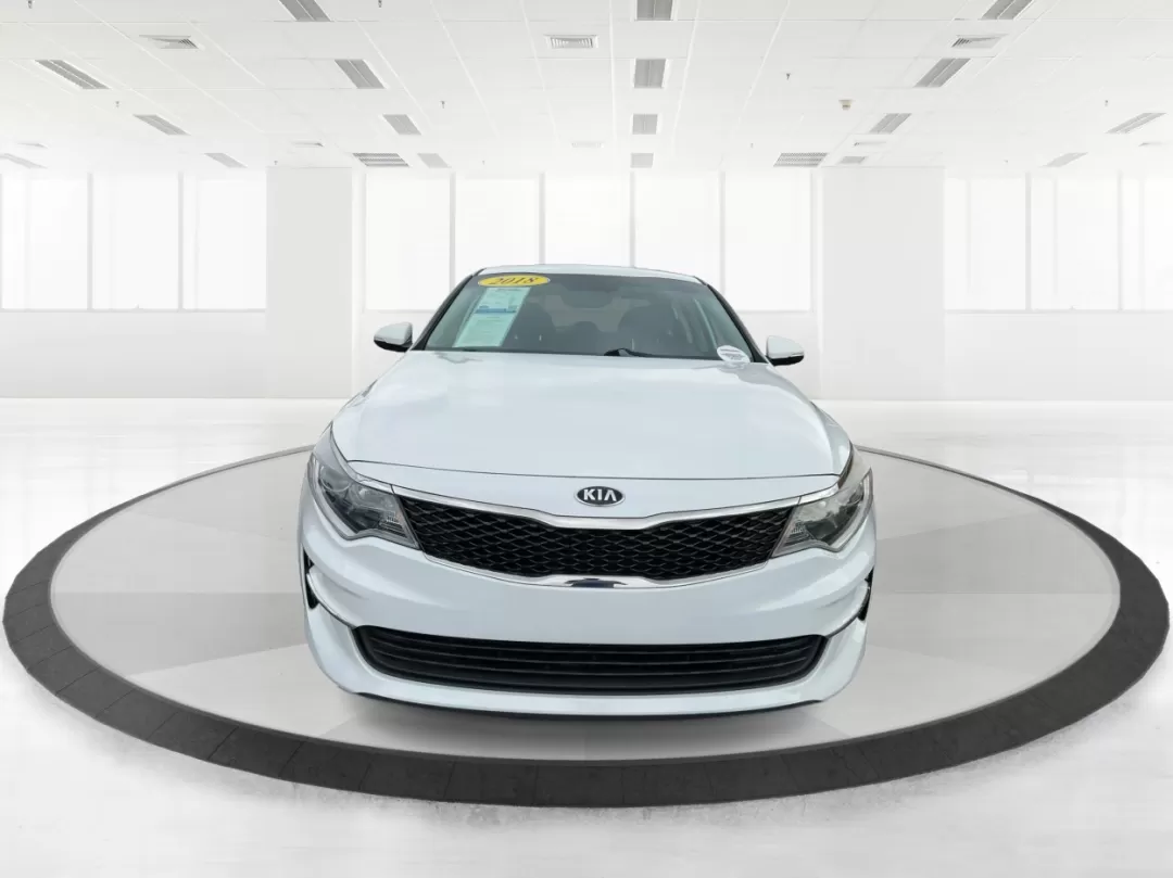 2018 Kia Optima LX (5XXGT4L35JG) with an Theta II 2.4L I-4 gasoline direct injection engine, located at 1951 S Dayton Lakeview Rd., New Carlisle, OH, 45344, (937) 908-9800, 39.890999, -84.050255 - Discover the perfect blend of style, safety, and affordability with this stunning 2018 Kia Optima LX, available now at Advantage Car and Credit in Fairborn, OH. This sedan is not just a car; it's your companion for all of life's adventures. Whether you're commuting to work, shuttling the kids to sch - Photo#7