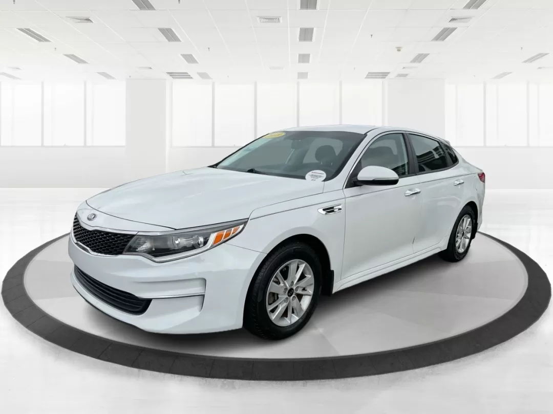 2018 Kia Optima LX (5XXGT4L35JG) with an Theta II 2.4L I-4 gasoline direct injection engine, located at 1951 S Dayton Lakeview Rd., New Carlisle, OH, 45344, (937) 908-9800, 39.890999, -84.050255 - Discover the perfect blend of style, safety, and affordability with this stunning 2018 Kia Optima LX, available now at Advantage Car and Credit in Fairborn, OH. This sedan is not just a car; it's your companion for all of life's adventures. Whether you're commuting to work, shuttling the kids to sch - Photo#8