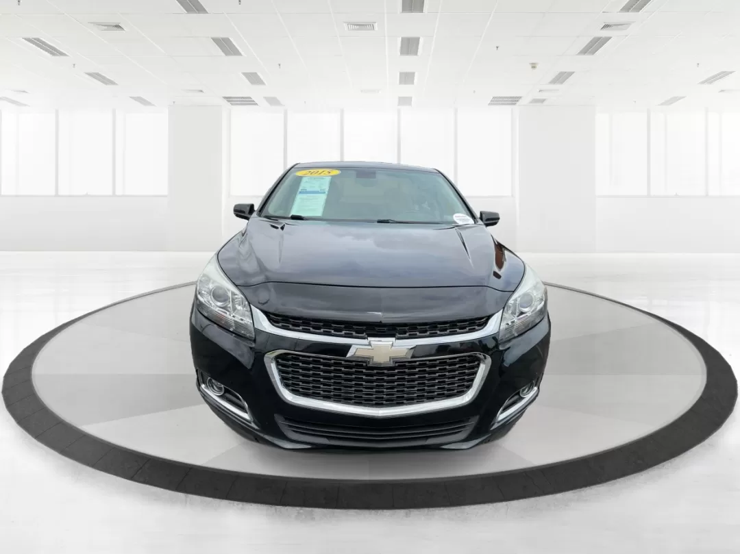 2015 Chevrolet Malibu 2LT (1G11D5SL3FF) with an ECOTEC 2.5L I-4 gasoline direct injection engine, located at 401 Woodman Dr, Riverside, OH, 45431, (937) 908-9800, 39.760899, -84.123421 - **Unleash Your Daily Adventures with the 2015 Chevrolet Malibu 2LT at Advantage Car and Credit in Fairborn, OH!**<br /> <br /> Are you looking for a reliable vehicle that perfectly blends comfort, style, and affordability? Look no further! The 2015 Chevrolet Malibu 2LT is the ideal companion for any - Photo#7
