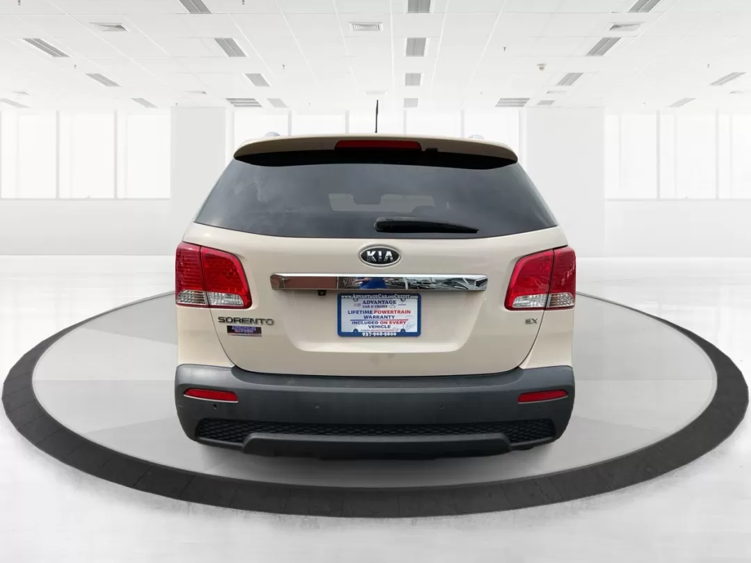 2011 Kia Sorento EX (5XYKU4A11BG) with an 2.4L I-4 DOHC engine, located at 880 E. National Road, Vandalia, OH, 45377, (937) 908-9800, 39.891918, -84.183594 - Are you ready to elevate your family's adventures while keeping comfort and safety at the forefront? Look no further than this 2011 Kia Sorento EX, available now at Advantage Car and Credit, your trusted Buy Here Pay Here dealership located at 1184 Kauffman Ave, Fairborn, OH 45324. With guaranteed a - Photo#3