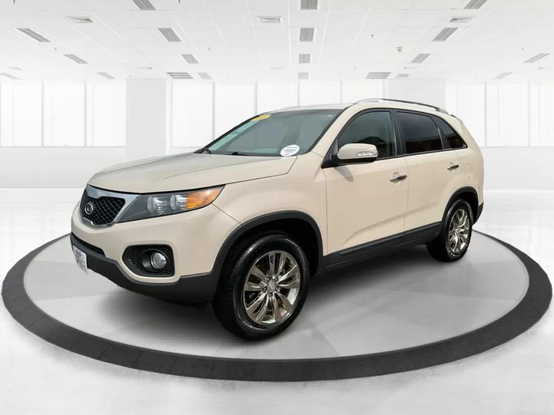 2011 Kia Sorento EX (5XYKU4A11BG) with an 2.4L I-4 DOHC engine, located at 880 E. National Road, Vandalia, OH, 45377, (937) 908-9800, 39.891918, -84.183594 - Are you ready to elevate your family's adventures while keeping comfort and safety at the forefront? Look no further than this 2011 Kia Sorento EX, available now at Advantage Car and Credit, your trusted Buy Here Pay Here dealership located at 1184 Kauffman Ave, Fairborn, OH 45324. With guaranteed a - Photo#8
