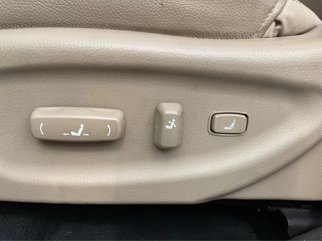 2011 Kia Sorento EX (5XYKU4A11BG) with an 2.4L I-4 DOHC engine, located at 880 E. National Road, Vandalia, OH, 45377, (937) 908-9800, 39.891918, -84.183594 - Are you ready to elevate your family's adventures while keeping comfort and safety at the forefront? Look no further than this 2011 Kia Sorento EX, available now at Advantage Car and Credit, your trusted Buy Here Pay Here dealership located at 1184 Kauffman Ave, Fairborn, OH 45324. With guaranteed a - Photo#17
