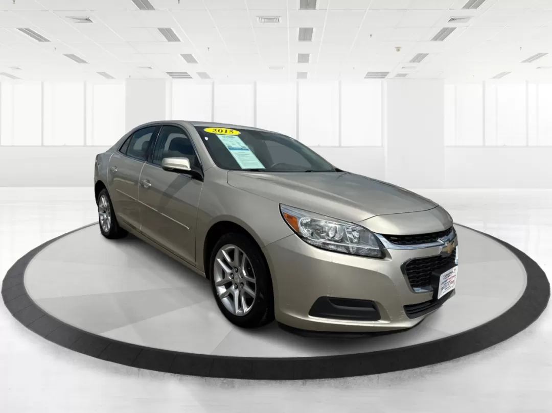 2015 Chevrolet Malibu 1LT (1G11C5SL5FF) with an ECOTEC 2.5L I-4 gasoline direct injection engine, located at 880 E. National Road, Vandalia, OH, 45377, (937) 908-9800, 39.891918, -84.183594 - Are you in the market for a reliable sedan that's perfect for daily commutes and weekend getaways alike? Look no further than this stunning 2015 Chevrolet Malibu 1LT, available now at Advantage Car and Credit in Fairborn, OH. This vehicle is not just a car; it's a lifestyle upgrade designed for budg - Photo#0