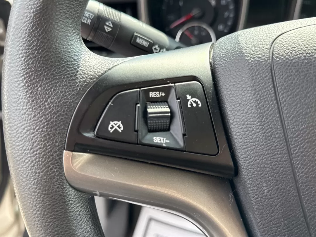 2015 Chevrolet Malibu 1LT (1G11C5SL5FF) with an ECOTEC 2.5L I-4 gasoline direct injection engine, located at 880 E. National Road, Vandalia, OH, 45377, (937) 908-9800, 39.891918, -84.183594 - Are you in the market for a reliable sedan that's perfect for daily commutes and weekend getaways alike? Look no further than this stunning 2015 Chevrolet Malibu 1LT, available now at Advantage Car and Credit in Fairborn, OH. This vehicle is not just a car; it's a lifestyle upgrade designed for budg - Photo#16