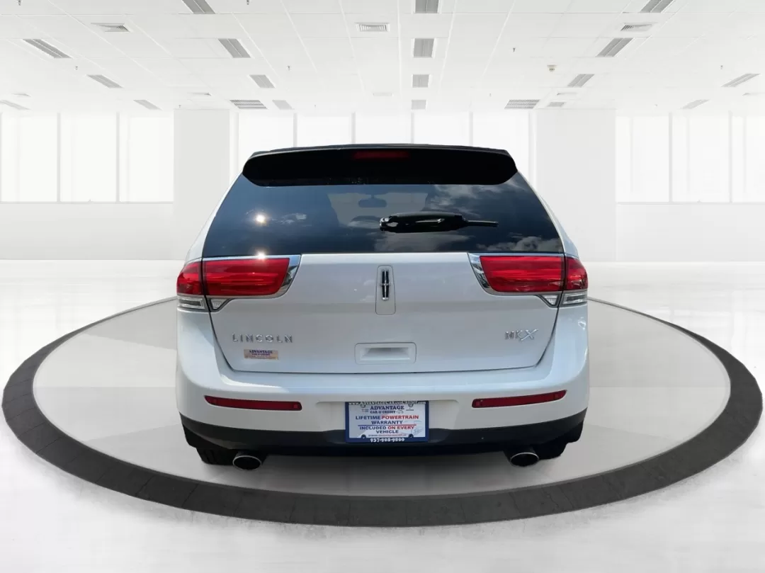 2015 Lincoln MKX Base (2LMDJ6JK7FB) with an Other engine, located at 1184 Kauffman Ave, Fairborn, OH, 45324, (937) 908-9800, 39.807072, -84.030914 - ### Luxurious Comfort Awaits: 2015 Lincoln MKX at Advantage Car and Credit<br /> <br /> Are you searching for a vehicle that effortlessly combines style, comfort, and performance? Look no further! The 2015 Lincoln MKX is perfect for growing families and individuals who appreciate the finer things in - Photo#3