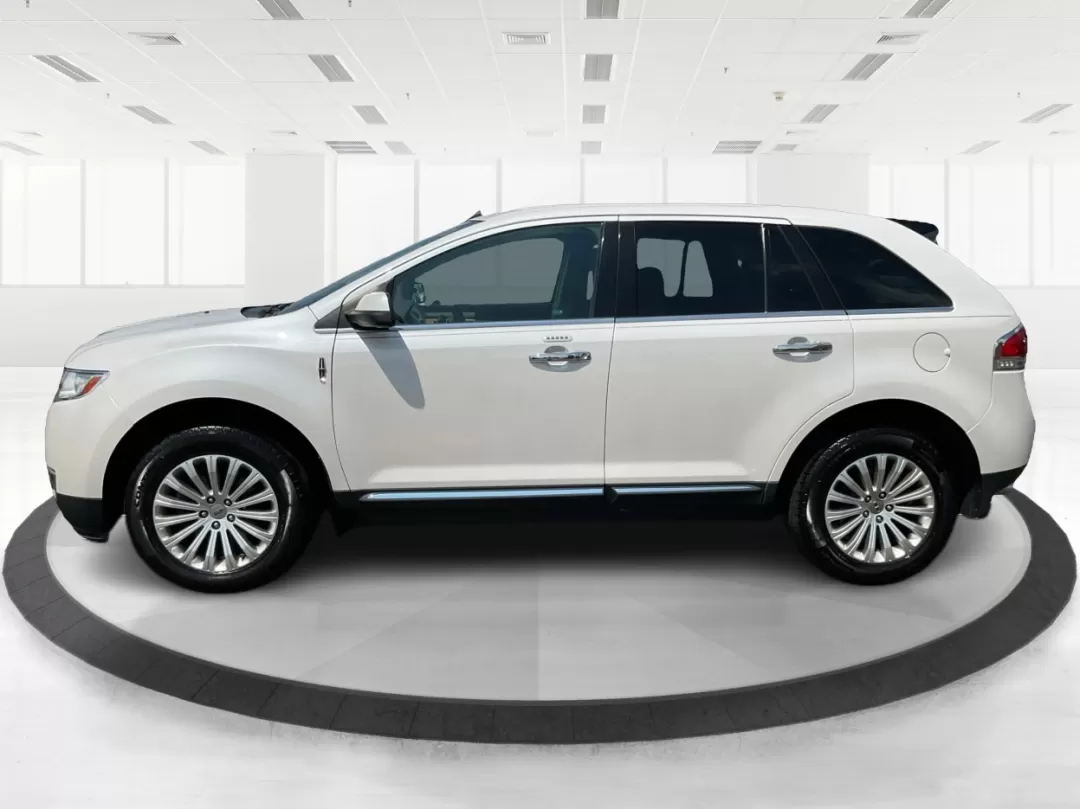2015 Lincoln MKX Base (2LMDJ6JK7FB) with an Other engine, located at 1184 Kauffman Ave, Fairborn, OH, 45324, (937) 908-9800, 39.807072, -84.030914 - ### Luxurious Comfort Awaits: 2015 Lincoln MKX at Advantage Car and Credit<br /> <br /> Are you searching for a vehicle that effortlessly combines style, comfort, and performance? Look no further! The 2015 Lincoln MKX is perfect for growing families and individuals who appreciate the finer things in - Photo#5