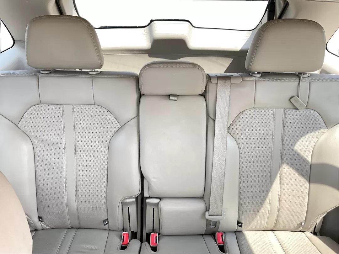 2015 Lincoln MKX Base (2LMDJ6JK7FB) with an Other engine, located at 1184 Kauffman Ave, Fairborn, OH, 45324, (937) 908-9800, 39.807072, -84.030914 - ### Luxurious Comfort Awaits: 2015 Lincoln MKX at Advantage Car and Credit<br /> <br /> Are you searching for a vehicle that effortlessly combines style, comfort, and performance? Look no further! The 2015 Lincoln MKX is perfect for growing families and individuals who appreciate the finer things in - Photo#14