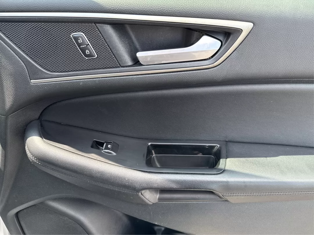 2016 Ford Edge SEL (2FMPK4J93GB) with an Other engine, located at 1230 East Main St, Xenia, OH, 45385, (937) 908-9800, 39.688026, -83.910172 - ### Discover Your Next Adventure with the 2016 Ford Edge SEL at Advantage Car and Credit!<br /> <br /> If you're on the lookout for the perfect SUV that seamlessly blends style, comfort, and functionality, the 2016 Ford Edge SEL is your ticket to a life of adventure. Whether you're a growing family - Photo#20
