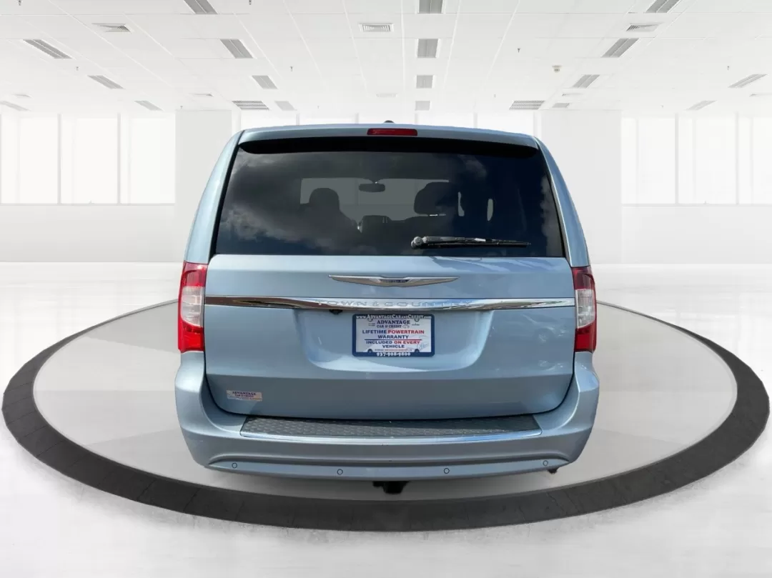 2013 Chrysler Town and Country Touring-L (2C4RC1CG5DR) with an Pentastar 3.6L V-6 DOHC engine, located at 1099 N County Rd 25A , Troy, OH, 45373, (937) 908-9800, 40.057079, -84.212883 - **Drive Family Adventures in the 2013 Chrysler Town and Country Touring-L Your Perfect Companion for Fun and Functionality!**<br /> <br /> Are you searching for the ideal vehicle to accommodate your growing family or enhance your daily commutes? Look no further than the stunning 2013 Chrysler Tow - Photo#3