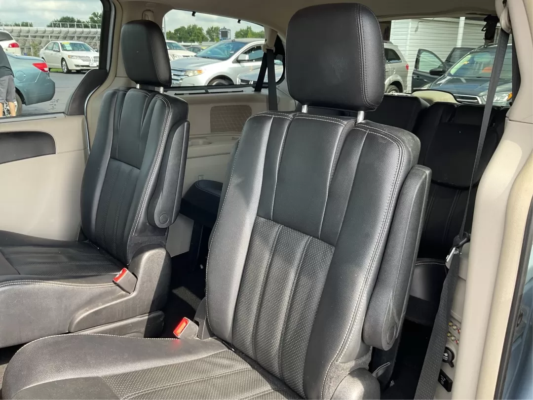 2013 Chrysler Town and Country Touring-L (2C4RC1CG5DR) with an Pentastar 3.6L V-6 DOHC engine, located at 1099 N County Rd 25A , Troy, OH, 45373, (937) 908-9800, 40.057079, -84.212883 - **Drive Family Adventures in the 2013 Chrysler Town and Country Touring-L Your Perfect Companion for Fun and Functionality!**<br /> <br /> Are you searching for the ideal vehicle to accommodate your growing family or enhance your daily commutes? Look no further than the stunning 2013 Chrysler Tow - Photo#10