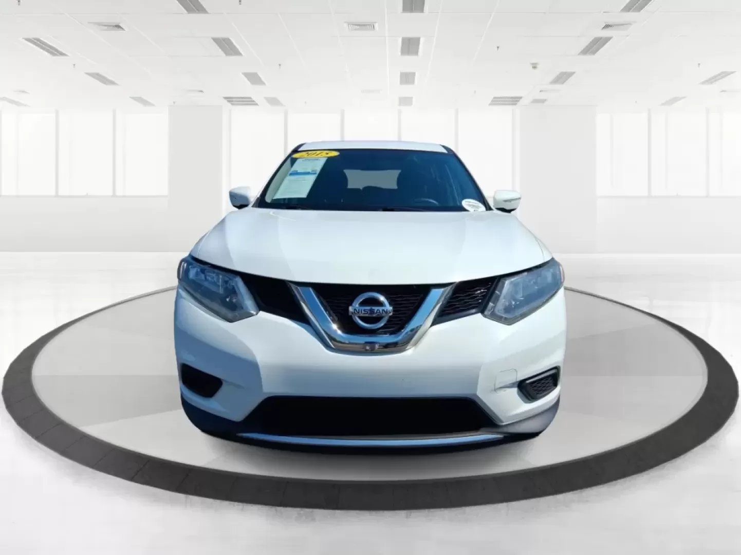2015 Nissan Rogue S (KNMAT2MV8FP) with an 2.5L I-4 DOHC engine, located at 880 E. National Road, Vandalia, OH, 45377, (937) 908-9800, 39.891918, -84.183594 - **Discover the Ultimate Family SUV: 2015 Nissan Rogue at Advantage Car and Credit in Vandalia, OH!**<br /> <br /> Are you looking for a vehicle that perfectly balances functionality and style for your growing family? The 2015 Nissan Rogue is the ideal choice! With its spacious interior, advanced saf - Photo#7