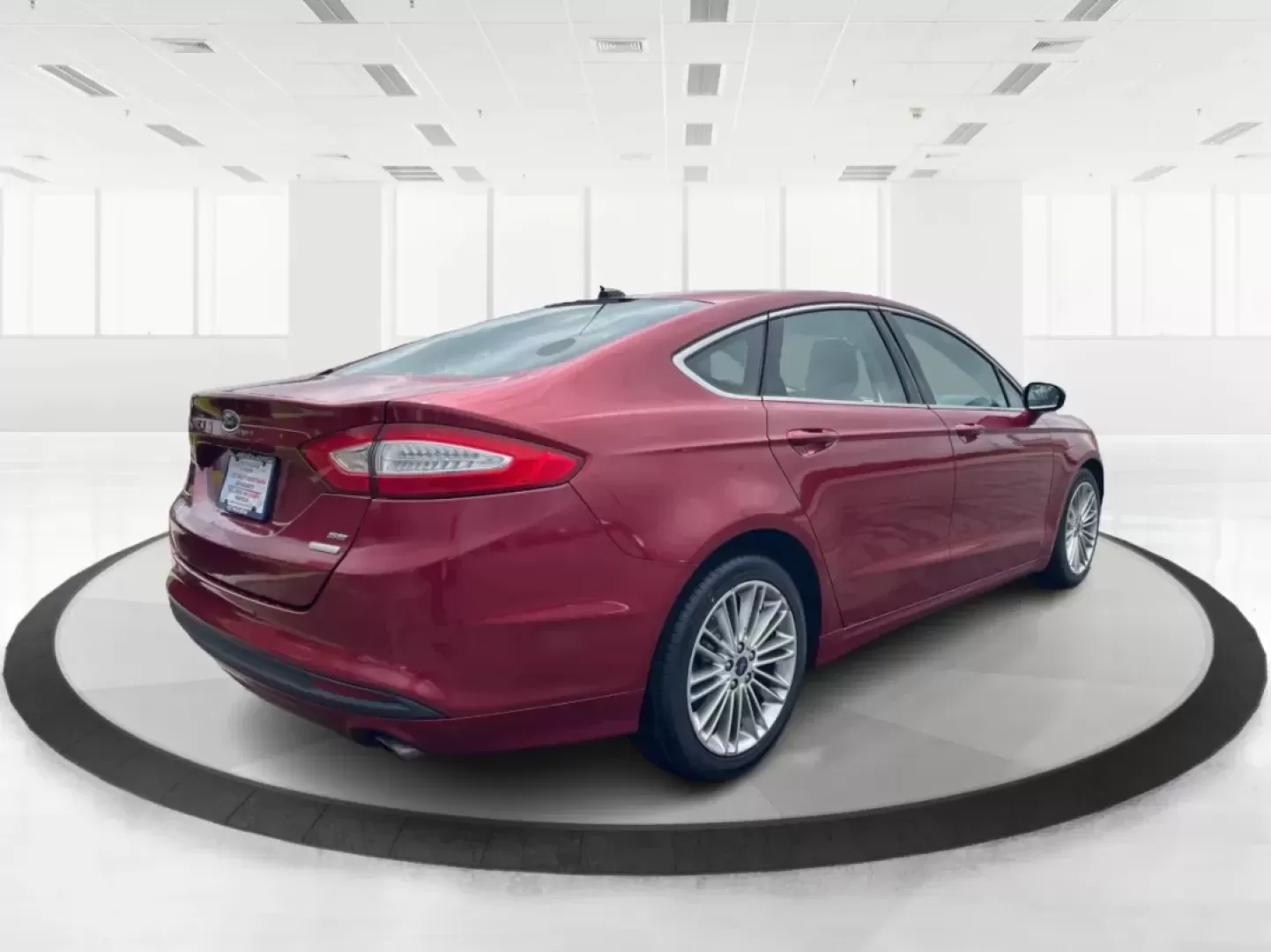 2016 Ford Fusion SE (3FA6P0HD7GR) with an Other engine, located at 880 E. National Road, Vandalia, OH, 45377, (937) 908-9800, 39.891918, -84.183594 - Experience the perfect blend of style, comfort, and reliability with this 2016 Ford Fusion SE, available now at Advantage Car and Credit in Fairborn, OH. Whether you're a commuter navigating the busy streets of downtown Fairborn or a growing family looking for a dependable vehicle for your weekend a - Photo#2