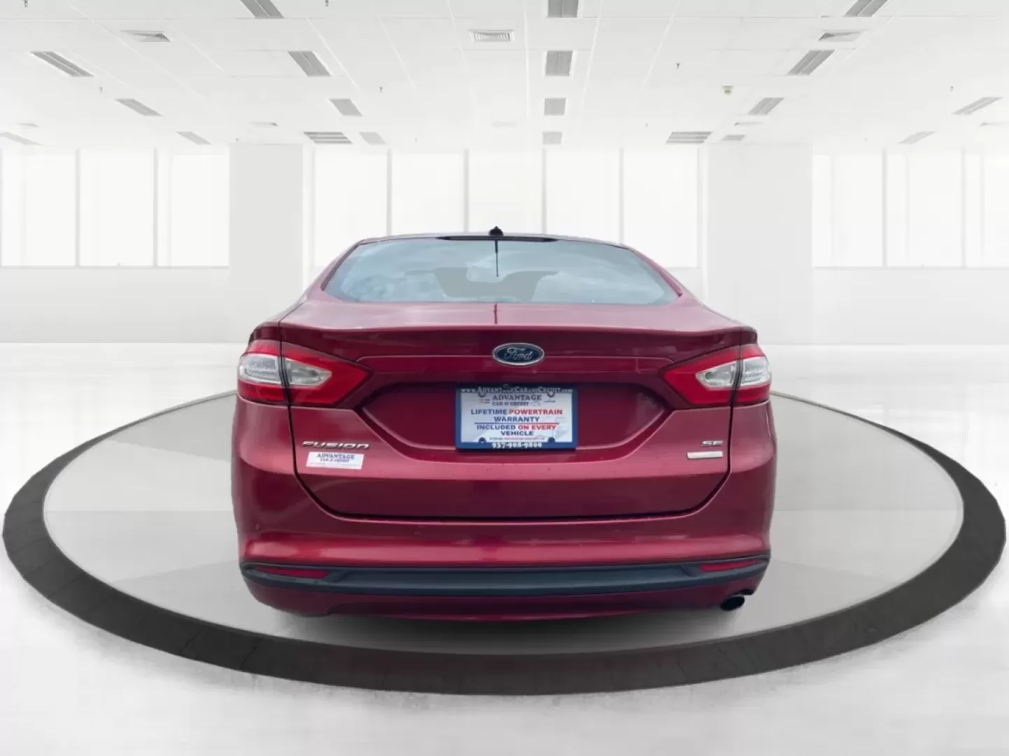 2016 Ford Fusion SE (3FA6P0HD7GR) with an Other engine, located at 880 E. National Road, Vandalia, OH, 45377, (937) 908-9800, 39.891918, -84.183594 - Experience the perfect blend of style, comfort, and reliability with this 2016 Ford Fusion SE, available now at Advantage Car and Credit in Fairborn, OH. Whether you're a commuter navigating the busy streets of downtown Fairborn or a growing family looking for a dependable vehicle for your weekend a - Photo#3