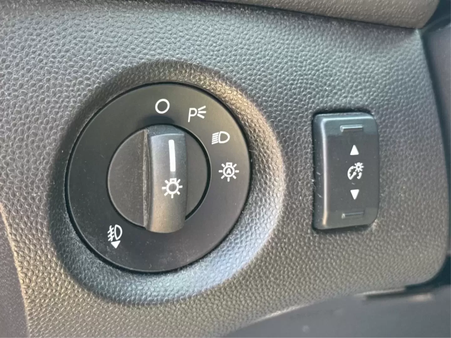 2016 Ford Fiesta Titanium (3FADP4CJ9GM) with an 1.6L I-4 DOHC engine, located at 880 E. National Road, Vandalia, OH, 45377, (937) 908-9800, 39.891918, -84.183594 - **Experience the Ultimate in Style and Comfort with the 2016 Ford Fiesta Titanium Sedan!**<br /> <br /> Are you looking for a stylish yet practical vehicle that fits seamlessly into your daily life? The 2016 Ford Fiesta Titanium Sedan is designed for those who crave sophistication without sacrificin - Photo#17
