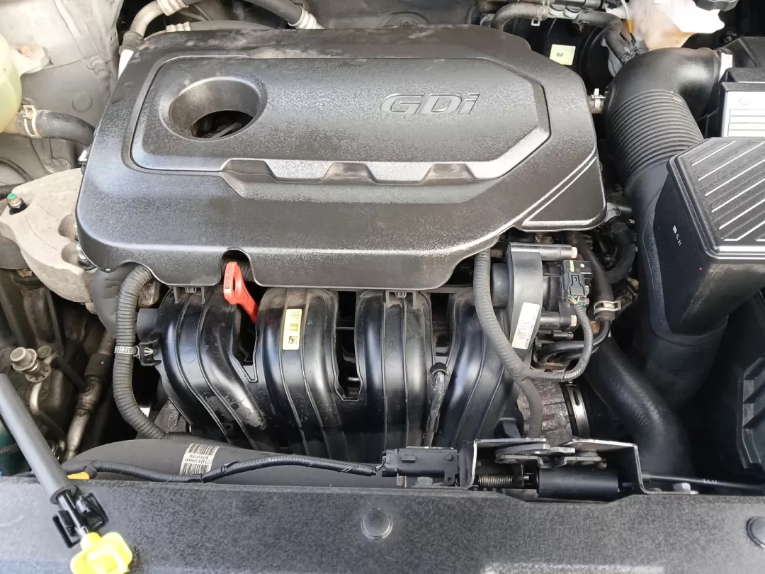 2017 Hyundai Sonata SE (5NPE24AF7HH) with an 2.4L I-4 gasoline direct injection engine, located at 1951 S Dayton Lakeview Rd., New Carlisle, OH, 45344, (937) 908-9800, 39.890999, -84.050255 - Photo#11