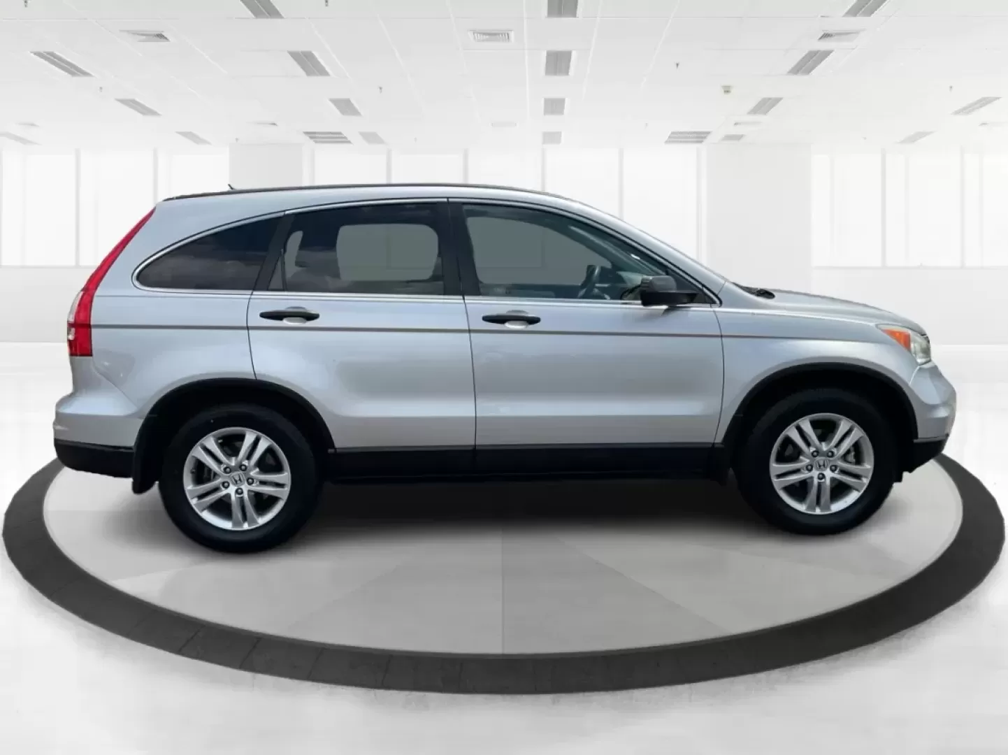 2010 Honda CR-V EX (5J6RE3H58AL) with an 2.4L I-4 DOHC engine, located at 880 E. National Road, Vandalia, OH, 45377, (937) 908-9800, 39.891918, -84.183594 - **Discover Your Next Adventure with the 2010 Honda CR-V EX from Advantage Car and Credit!**<br /> <br /> Are you ready to elevate your daily commute or embark on memorable weekend getaways? The 2010 Honda CR-V EX is the perfect companion for both the busy professional and the adventurous family. Wit - Photo#1