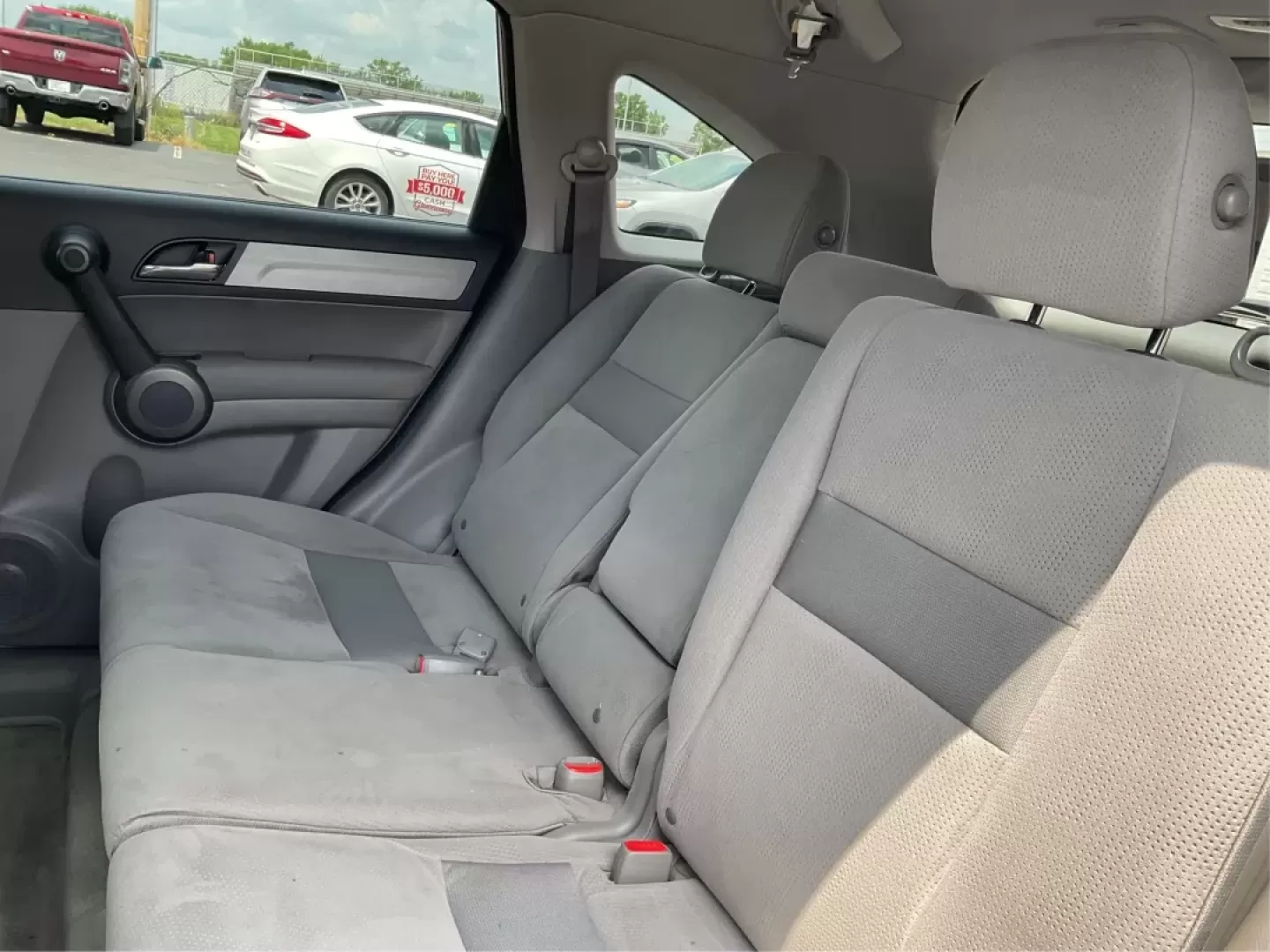 2010 Honda CR-V EX (5J6RE3H58AL) with an 2.4L I-4 DOHC engine, located at 880 E. National Road, Vandalia, OH, 45377, (937) 908-9800, 39.891918, -84.183594 - **Discover Your Next Adventure with the 2010 Honda CR-V EX from Advantage Car and Credit!**<br /> <br /> Are you ready to elevate your daily commute or embark on memorable weekend getaways? The 2010 Honda CR-V EX is the perfect companion for both the busy professional and the adventurous family. Wit - Photo#10