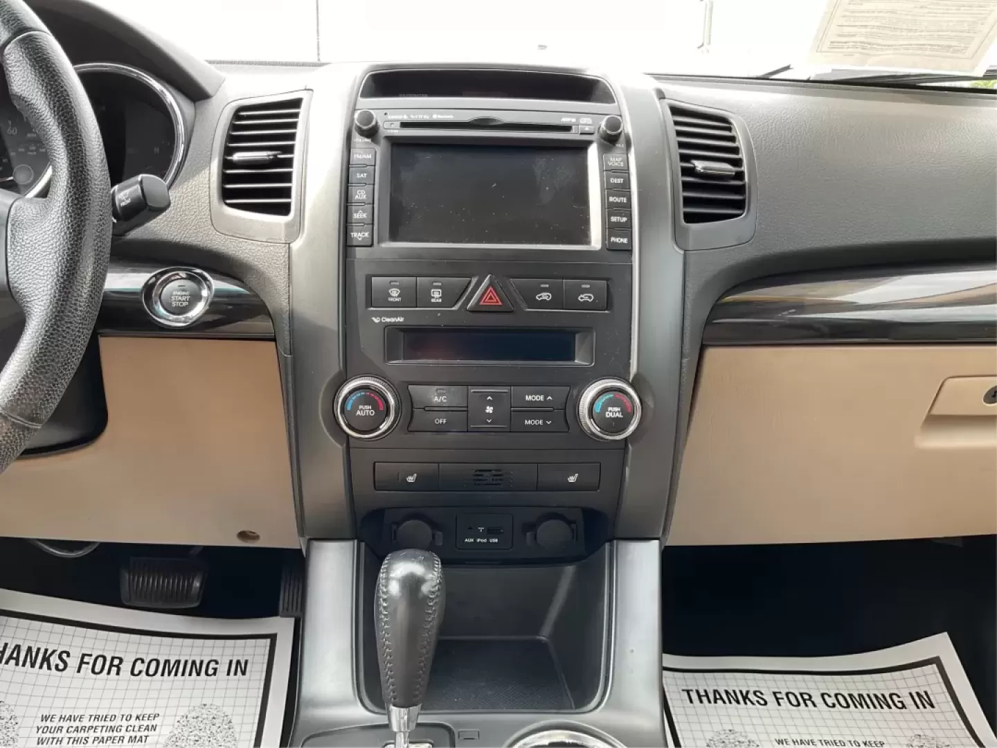 2011 Kia Sorento EX (5XYKU4A11BG) with an 2.4L I-4 DOHC engine, located at 880 E. National Road, Vandalia, OH, 45377, (937) 908-9800, 39.891918, -84.183594 - Are you ready to elevate your family's adventures while keeping comfort and safety at the forefront? Look no further than this 2011 Kia Sorento EX, available now at Advantage Car and Credit, your trusted Buy Here Pay Here dealership located at 1184 Kauffman Ave, Fairborn, OH 45324. With guaranteed a - Photo#13