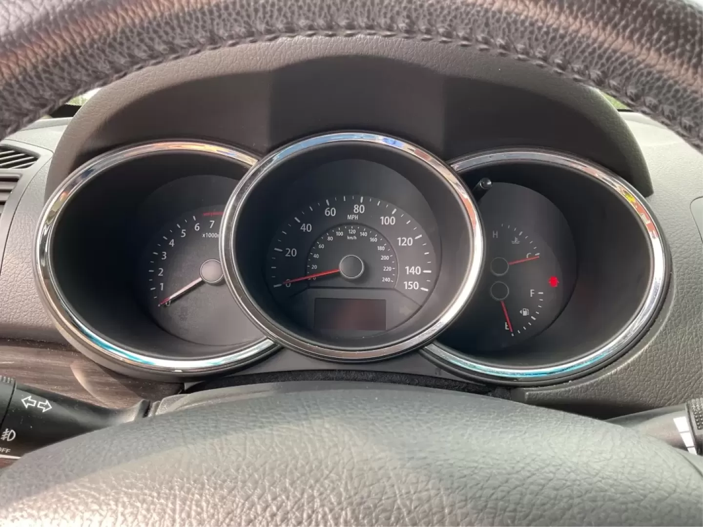 2011 Kia Sorento EX (5XYKU4A11BG) with an 2.4L I-4 DOHC engine, located at 880 E. National Road, Vandalia, OH, 45377, (937) 908-9800, 39.891918, -84.183594 - Are you ready to elevate your family's adventures while keeping comfort and safety at the forefront? Look no further than this 2011 Kia Sorento EX, available now at Advantage Car and Credit, your trusted Buy Here Pay Here dealership located at 1184 Kauffman Ave, Fairborn, OH 45324. With guaranteed a - Photo#15