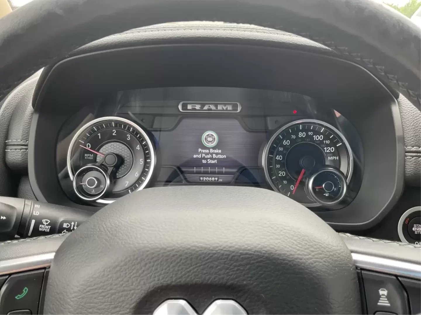 2019 Ram 1500 Laramie Crew Cab SWB 4WD (1C6SRFJT5KN) with an 5.7L V8 OHV 16V engine, 8-Speed Automatic transmission, located at 1230 East Main St, Xenia, OH, 45385, (937) 908-9800, 39.688026, -83.910172 - **Unleash Your Adventures with the 2019 Ram 1500 Laramie Crew Cab Perfect for Work and Play!**<br /> <br /> Are you ready to elevate your daily driving experience? Look no further than this stunning 2019 Ram 1500 Laramie Crew Cab, a vehicle designed to enhance your lifestyle whether you're commutin - Photo#14
