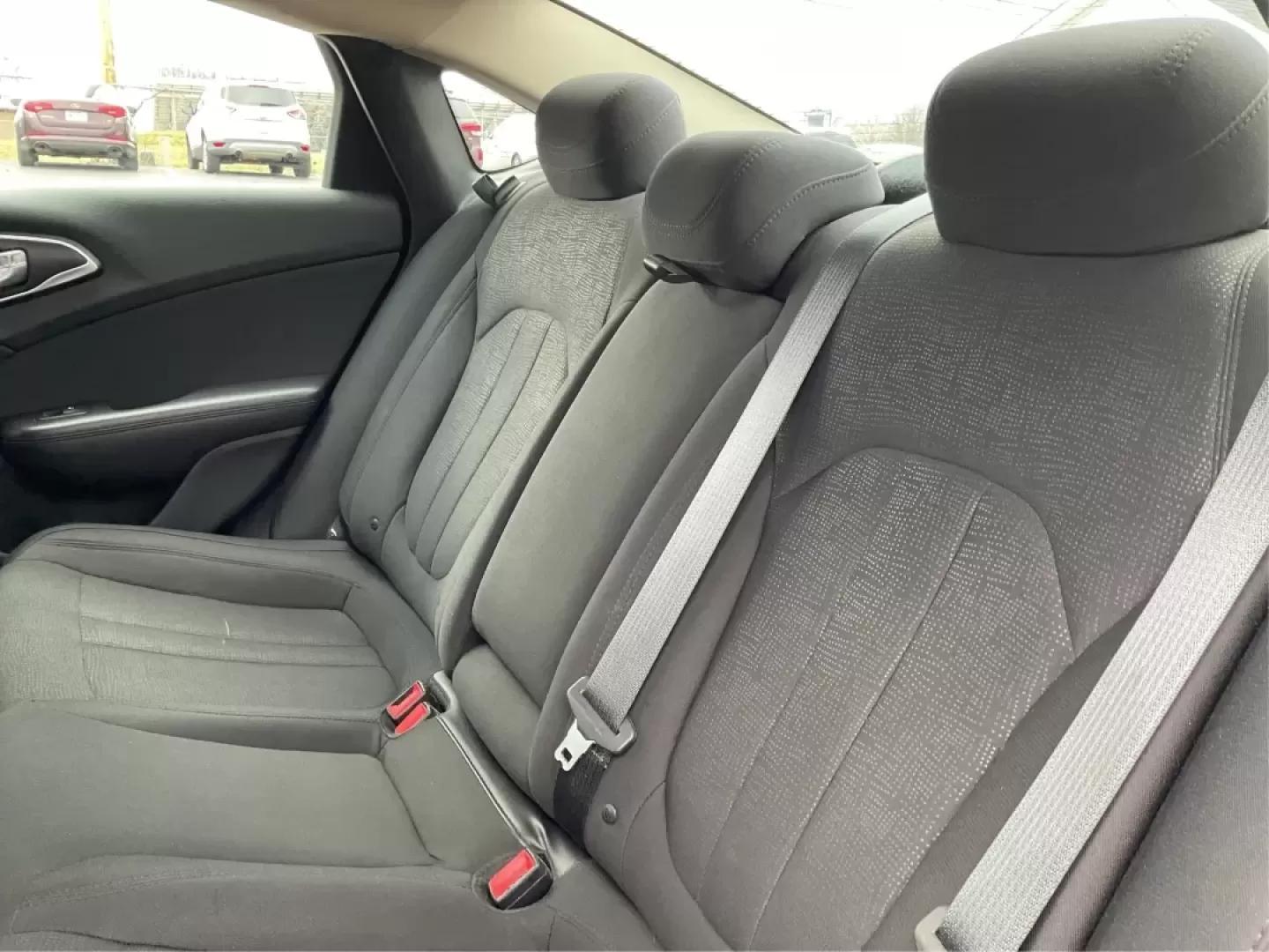 2015 Chrysler 200 Limited (1C3CCCAB9FN) with an 3.6L V-6 DOHC engine, located at 1230 East Main St, Xenia, OH, 45385, (937) 908-9800, 39.688026, -83.910172 - **Experience Comfort and Style with the 2015 Chrysler 200 Limited at Advantage Car and Credit**<br /> <br /> Are you in the market for a dependable sedan that suits both your daily commute and weekend adventures? Look no further! The 2015 Chrysler 200 Limited is the perfect blend of style, performan - Photo#10