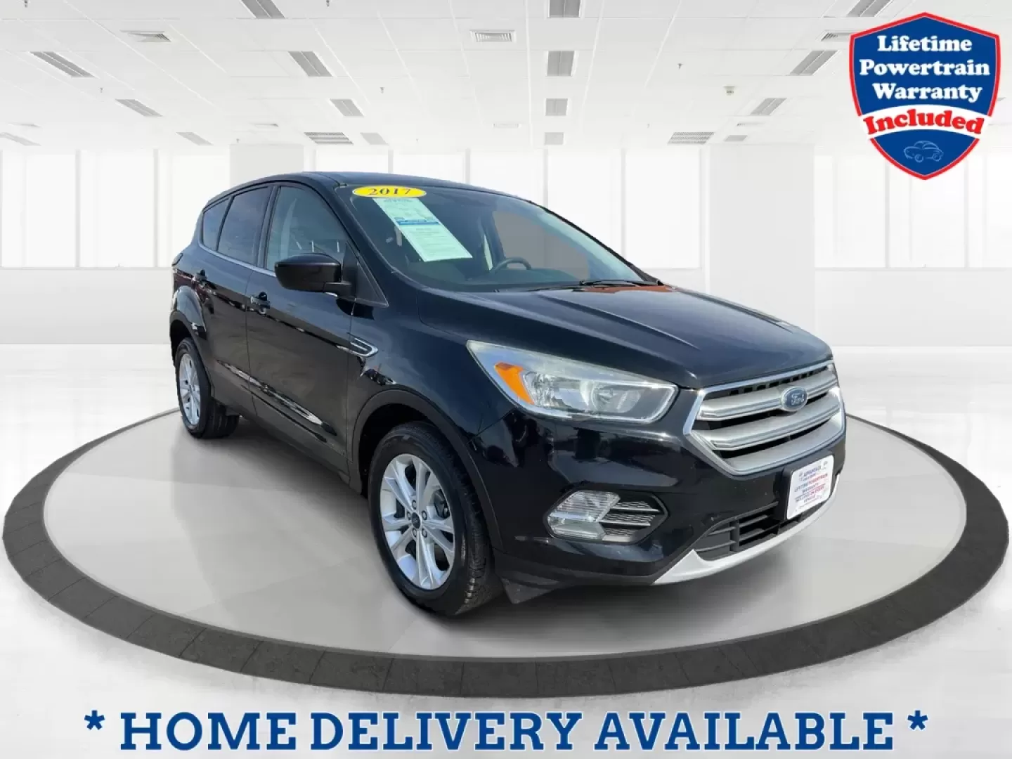 2017 Ford Escape SE (1FMCU0G9XHU) with an EcoBoost 1.5L I-4 gasoline direct injection engine, located at 1230 East Main St, Xenia, OH, 45385, (937) 908-9800, 39.688026, -83.910172 - Photo#0