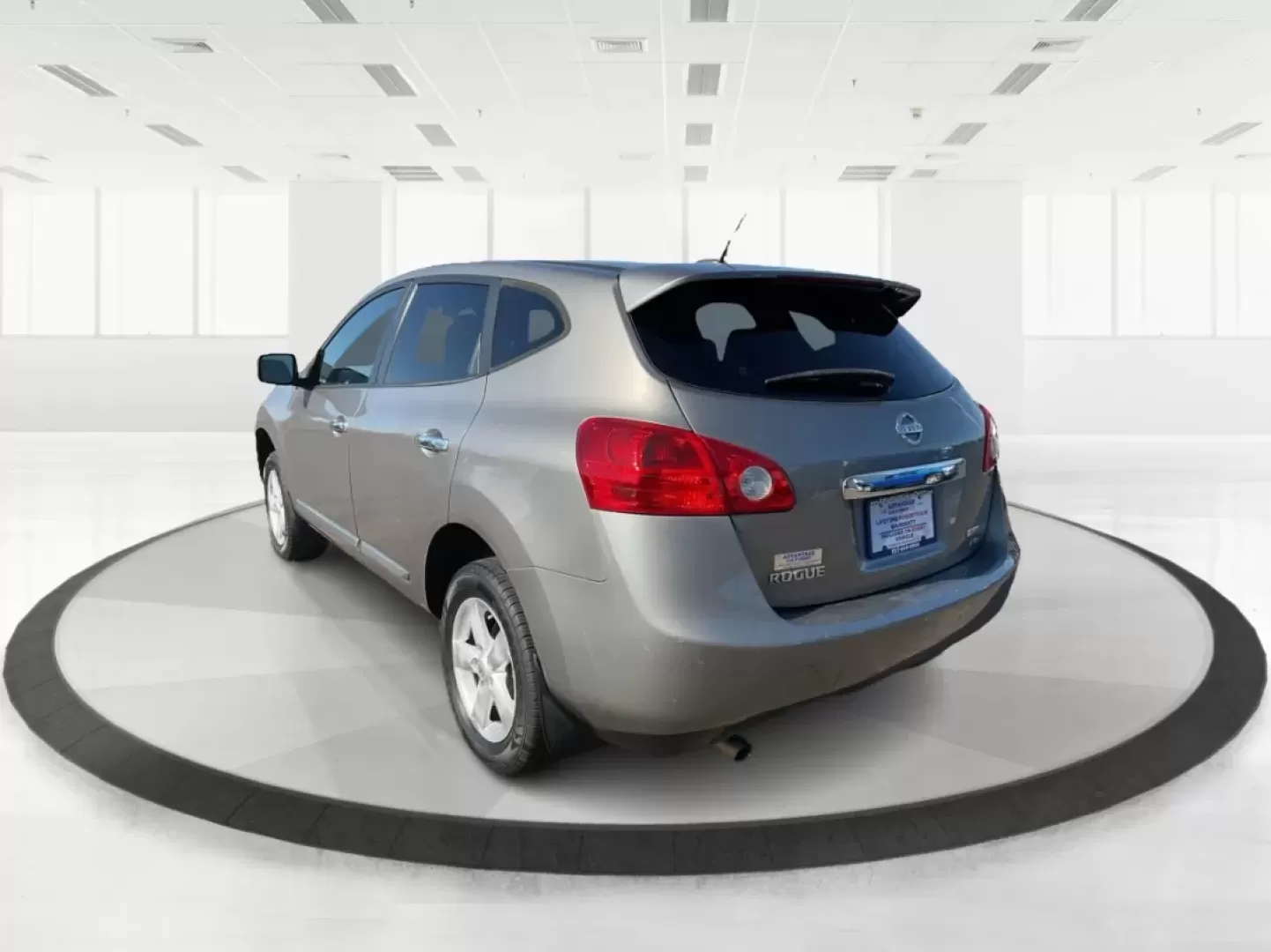 2013 Nissan Rogue S (JN8AS5MV4DW) with an 2.5L I-4 DOHC engine, located at 1230 East Main St, Xenia, OH, 45385, (937) 908-9800, 39.688026, -83.910172 - Are you ready to elevate your driving experience? Whether you're a growing family, a weekend adventurer, or someone who needs a reliable commuter vehicle, the 2013 Nissan Rogue is your perfect match! At Advantage Car and Credit in Fairborn, OH, we specialize in providing great vehicles with options - Photo#4