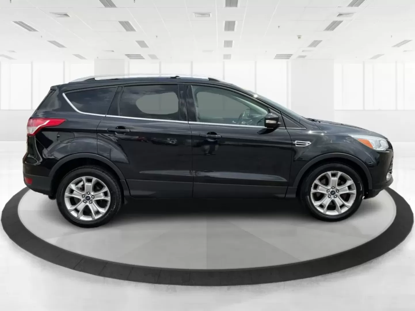 2015 Ford Escape Titanium (1FMCU9J95FU) with an Other engine, located at 1230 East Main St, Xenia, OH, 45385, (937) 908-9800, 39.688026, -83.910172 - Discover your next adventure with the 2015 Ford Escape Titanium, now available at Advantage Car and Credit in Fairborn, OH! Whether you're looking for a family-friendly SUV, a reliable commuter vehicle, or a versatile option for weekend getaways, this Escape checks all the boxes. With a stunning Tux - Photo#1