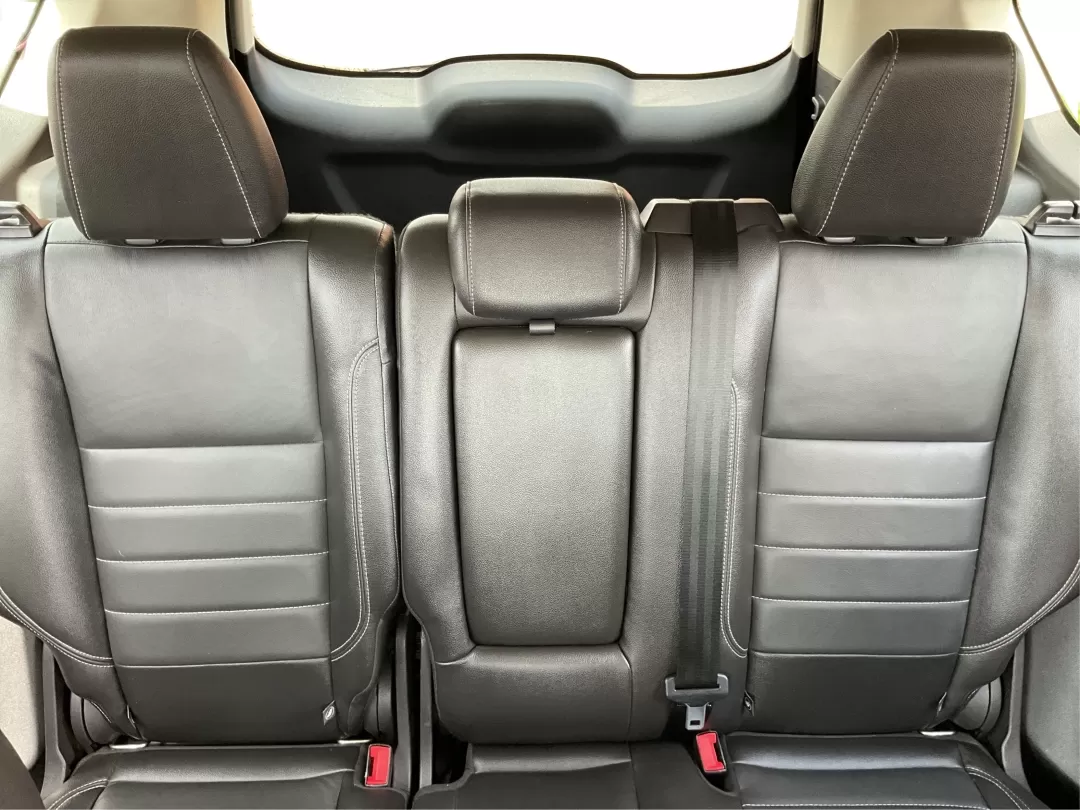 2015 Ford Escape Titanium (1FMCU9J95FU) with an Other engine, located at 1230 East Main St, Xenia, OH, 45385, (937) 908-9800, 39.688026, -83.910172 - Discover your next adventure with the 2015 Ford Escape Titanium, now available at Advantage Car and Credit in Fairborn, OH! Whether you're looking for a family-friendly SUV, a reliable commuter vehicle, or a versatile option for weekend getaways, this Escape checks all the boxes. With a stunning Tux - Photo#13