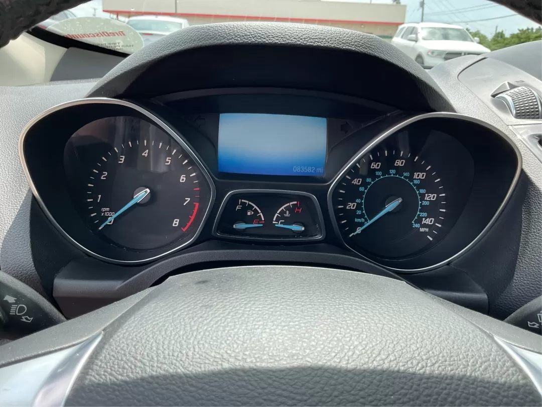 2015 Ford Escape Titanium (1FMCU9J95FU) with an Other engine, located at 1230 East Main St, Xenia, OH, 45385, (937) 908-9800, 39.688026, -83.910172 - Discover your next adventure with the 2015 Ford Escape Titanium, now available at Advantage Car and Credit in Fairborn, OH! Whether you're looking for a family-friendly SUV, a reliable commuter vehicle, or a versatile option for weekend getaways, this Escape checks all the boxes. With a stunning Tux - Photo#14