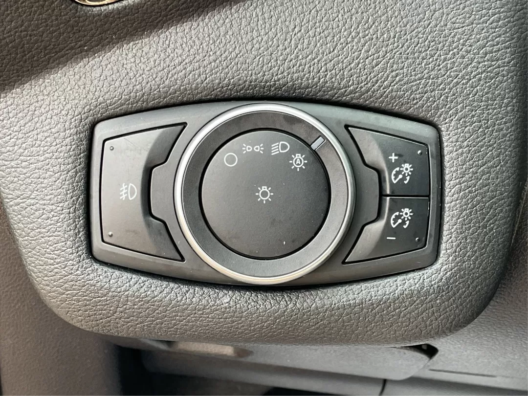 2015 Ford Escape Titanium (1FMCU9J95FU) with an Other engine, located at 1230 East Main St, Xenia, OH, 45385, (937) 908-9800, 39.688026, -83.910172 - Discover your next adventure with the 2015 Ford Escape Titanium, now available at Advantage Car and Credit in Fairborn, OH! Whether you're looking for a family-friendly SUV, a reliable commuter vehicle, or a versatile option for weekend getaways, this Escape checks all the boxes. With a stunning Tux - Photo#16