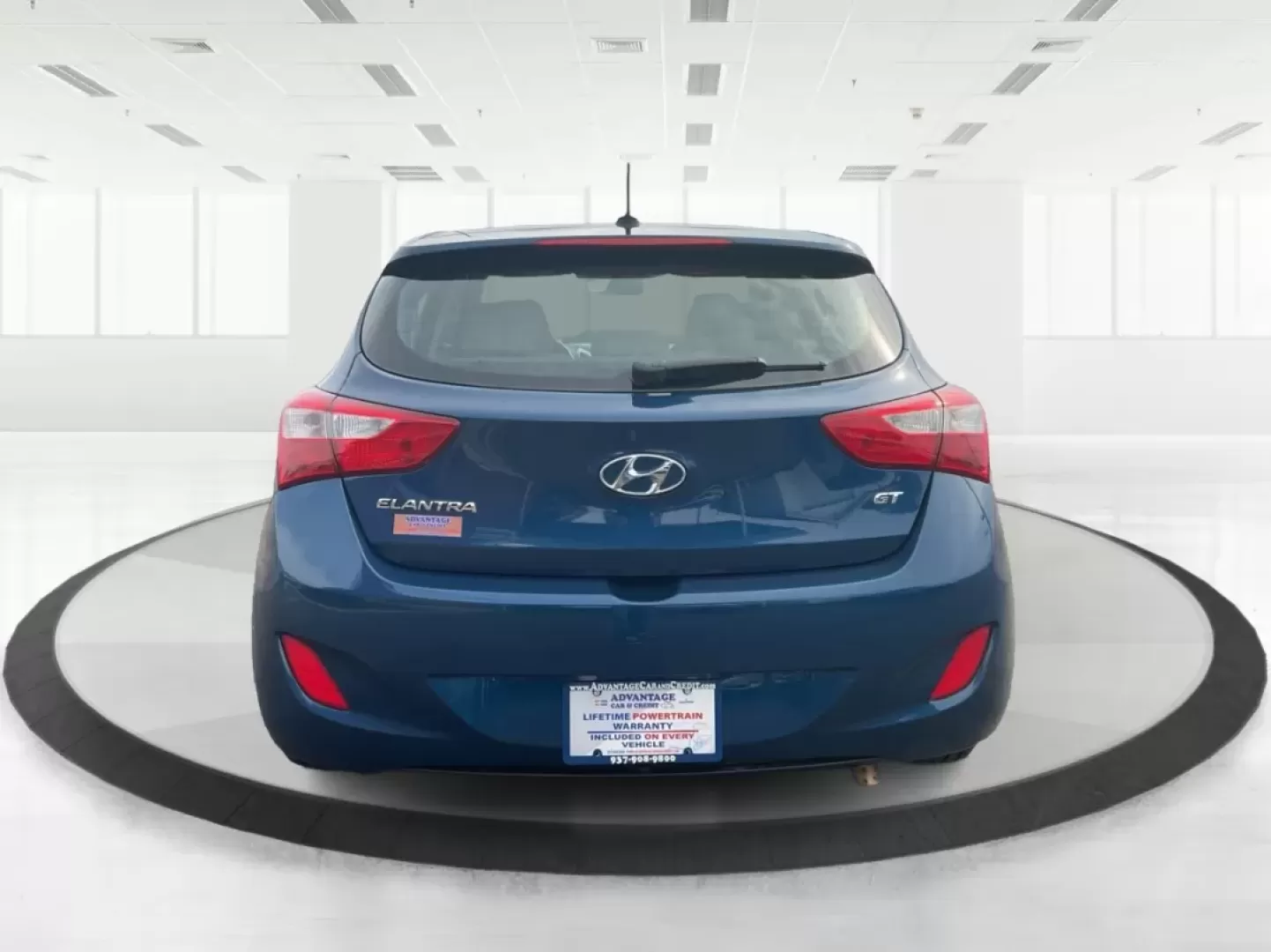 2014 Hyundai Elantra GT GT (KMHD35LH4EU) with an Other engine, located at 1230 East Main St, Xenia, OH, 45385, (937) 908-9800, 39.688026, -83.910172 - **Discover Your Next Adventure with the 2014 Hyundai Elantra GT at Advantage Car and Credit!**<br /> <br /> Are you searching for a reliable vehicle that fits seamlessly into both your daily routine and your weekend getaways? Look no further than the 2014 Hyundai Elantra GT, available at Advantage C - Photo#3