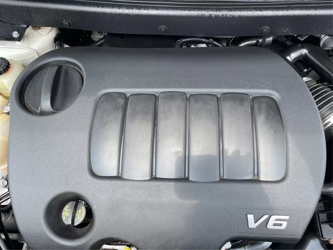 2016 Dodge Journey SXT (3C4PDDBG7GT) with an Pentastar 3.6L V-6 DOHC engine, located at 1230 East Main St, Xenia, OH, 45385, (937) 908-9800, 39.688026, -83.910172 - Photo#11